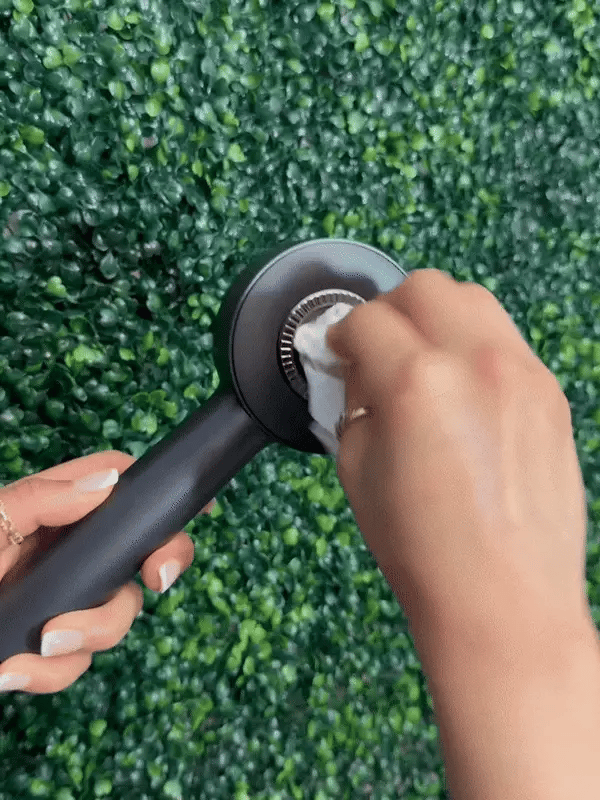 novacomb cleaning video